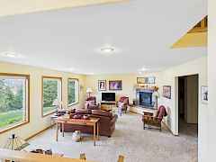 CAM03641G0-PR0026-STILL003